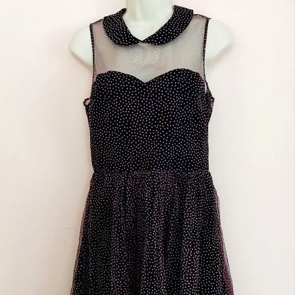 ⭐️ Host Pick⭐️Vintage Betsy Johnson Black and Pink Dress Size 6 - Picture 2 of 6